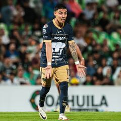 Los que podrían reemplazar al Chino Huerta en Pumas