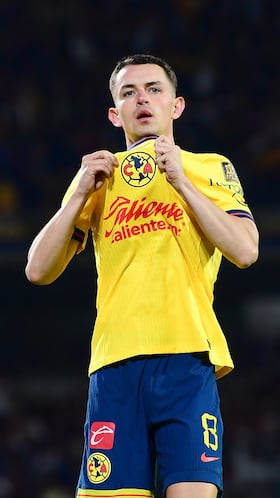 Alvaro Fidalgo celebrates his goal 0-2 of America during the 8th round match between Pumas UNAM and America as part of the Liga BBVA MX, Torneo Clausura 2025 at Olimpico Universitario Stadium, on February 22, 2025 in Mexico, City, Mexico.