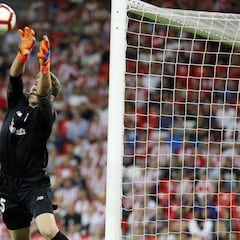 Unai Simón: “Aquí disfrutas hasta de los entrenamientos”