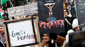 Protestors take part in a demonstration organized by 'Together for Palestine' to demand ceasefire and exclude Israel from the Eurovision Song Contest, in Stockholm, Sweden, February 17, 2024. TT News Agency/Fredrik Persson via REUTERS      ATTENTION EDITORS - THIS IMAGE WAS PROVIDED BY A THIRD PARTY. SWEDEN OUT. NO COMMERCIAL OR EDITORIAL SALES IN SWEDEN.