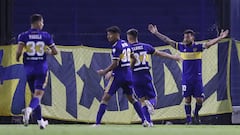 BUENOS AIRES, ARGENTINA - APRIL 27: Carlos Tevez of Boca Juniors celebrates with teammates after scoring the opening goal during a match between Boca Juniors and Santos as part of Group C of Copa CONMEBOL Libertadores 2021 at Estadio Alberto J. Armando on