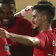 Larin prolonga con Canadá su idilio con el gol