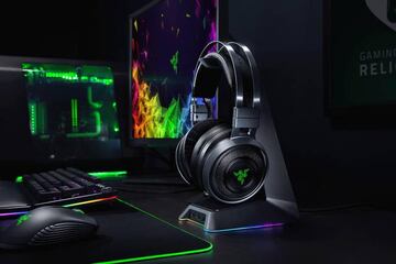 Si los conectas con el cable de 3.5 mm no dejarán de vibrar