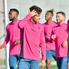 Prados: “Me gustaría llegar algo mejor al final de los partidos, no jugar tanto tiempo pesa”