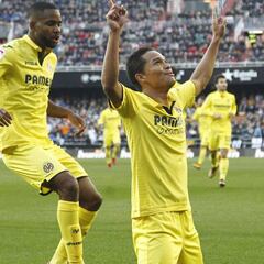 Carlos Bacca termina un año dificil con gol y motivación