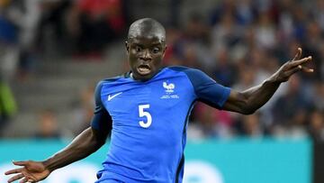 Sky: Kanté, muy cerca de cerrar su llegada al Chelsea de Conte