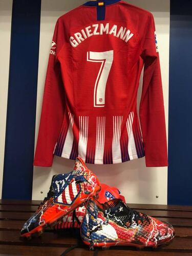 Griezmann estrena sus botas más colchoneras ante el Madrid