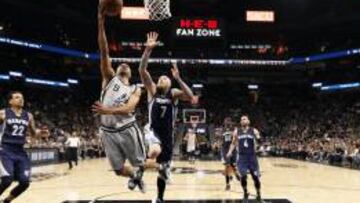 Parker supera a Bird y a Nash y los Spurs ganan por 32pts