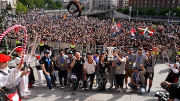 30/04/26 BALONCESTO BILBAO BASKET
CAMPEON FIBA EUROPE CUP
HOMENAJE REICIBIMIENTO AYUNTAMENTO COPA TROFEO