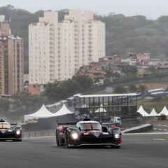 Pole y doblete de Toyota en Sao Paulo