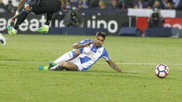 Samu García jugando contra el Real MAdrid la temporada pasada cuando formó parte del Leganés.