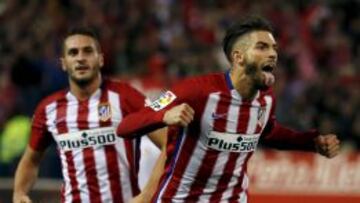 Yannick Carrasco, en la celebración de su gol ante el Valencia.