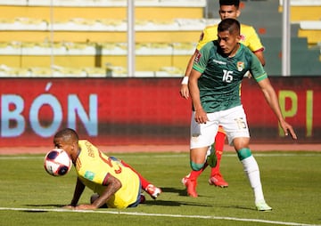 Los dirigidos por Reinaldo Rueda se llevaron un punto tras su visita al Hernando Siles de La Paz. El encuentro se fue con un empate sin goles en la primera parte, en el segundo tiempo, Roger Martínez abrió el marcador al minuto 69. Los locales empataron al 83' a través de Fernando Saucedo. 