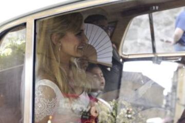 La modelo Alba Carrillo llega al Monasterio de San Juan de los Reyes de Toledo para casarse con el tenista Feliciano López.