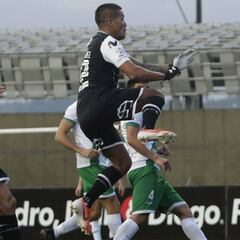 Los '9' complican a Mario Salas en el cercano retiro de Paredes