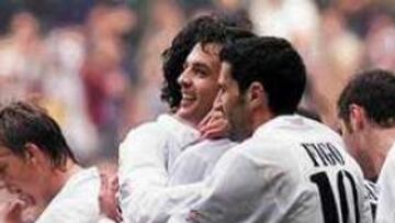 DE CABEZA AL LIDERATO. Los cinco goles logrados por Morientes auparon al Madrid hacia el liderato. Además, el Moro se coloca Pichichi.