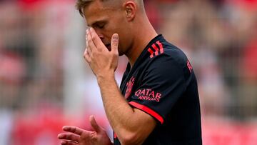 Berlin (Germany), 03/09/2022.- Munich's Joshua Kimmich reacts during the German Bundesliga soccer match between Union Berlin and Bayern Munich at the Stadion Alte Foersterei in Berlin, Germany, 03 September 2022. (Alemania) EFE/EPA/FILIP SINGER CONDITIONS - ATTENTION: The DFL regulations prohibit any use of photographs as image sequences and/or quasi-video.
