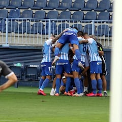 1x1 del Málaga: Juanpi y Tete sellan la salvación a golazo limpio
