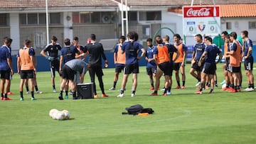 Entrenamiento de Osasuna en las instalaciones de Tajonar.