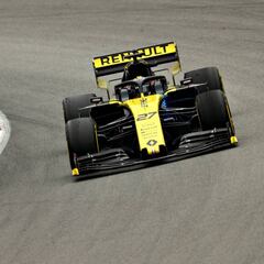 Renault y Honda salen a correr y McLaren trabaja tandas largas