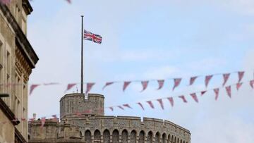 A Union flag flies at half-mast above Windsor Castle on September 9, 2022, a day after Queen Elizabeth II died at the age of 96.