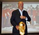 Del Bosque: "Antes de la final, les dije a los jugadores que éramos unos románticos del fútbol"