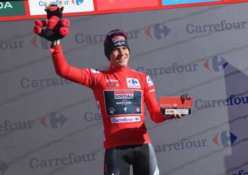 Evenepoel ganó la etapa y se colocó el maillot rojo de líder de la carrera.