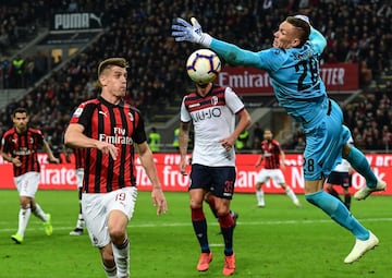 Milan se impuso sobre Bolonia 2-1 en la fecha 35 de la Serie A y se metió a la pelea por un cupo europeo. 