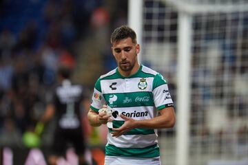 Gorriarán no necesitó tiempo para aclimatarse a la Liga MX. El mediocampista uruguayo llegó a Santos Laguna en el Apertura 2019 y de inmediato se volvió en un inamovible. El jugador de 25 años llegó a los Guerreros procedente de Ferencváros TC de Hungría. 