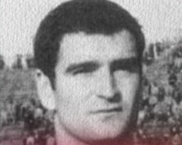 Exjugador del FC Barcelona, club con el que llegó a disputar nueve partidos entre 1963 y 1967; Alavedra también tuvo una amplia trayectoria en el fútbol español militando en clubes como el Sabadell, Xerez, Terrassa, Gramenet o Gavà. Falleció el pasado 13 de abril a los 76 años.