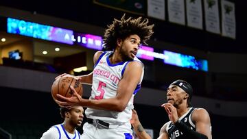 Ethan Thompson, jugador de Capitanes CDMX, en partido vs. Austin Spurs.