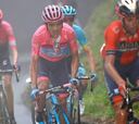Carapaz y Landa siguen a Nibali en el Mortirolo; Roglic cede 1:22