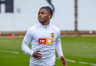 Ramazani se sube al avión