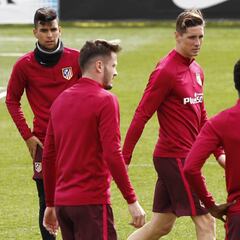 Torres y Gabi, con el grupo