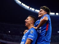 Andres Montano celebrates his goal 4-1 with Luka Romero of Cruz Azul during the 17th round match between Cruz Azul and Necaxa as part of the Liga BBVA MX Varonil, Torneo Clausura 2026 at Banorte (Azteca) Stadium, on April 26, 2026 in Mexico City, Mexico.