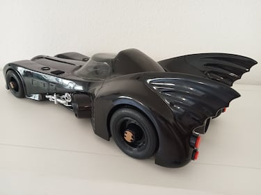 Batman Batmóvil McFarlane Toys