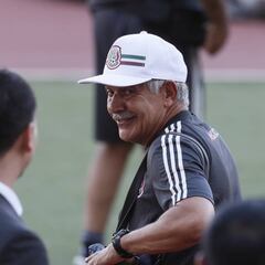 El renovado equipo titular que podría presentar el 'Tuca' Ferretti