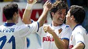 <B>NO QUIEREN ESPERAR MÁS</B>. Los jugadores del Zaragoza no desean más aplazamientos en el ascenso.