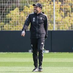 Coudet: "Thiago Galhardo es un jugador que nos puede ayudar"