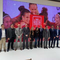 Rubiales anuncia dos nuevos amistosos de la Selección femenina