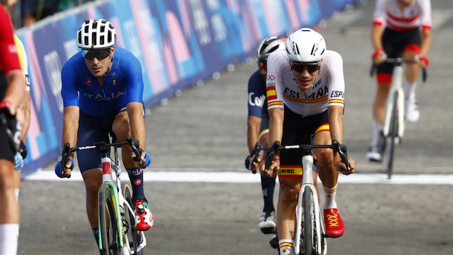 Ayuso, tres semanas sin bici por el COVID... y piensa en La Vuelta