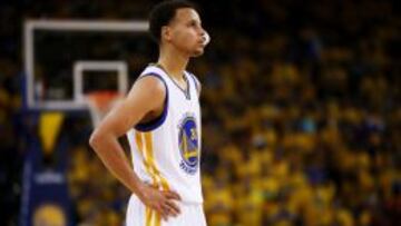 Stephen Curry falló 13 triples, récord histórico en las Finales