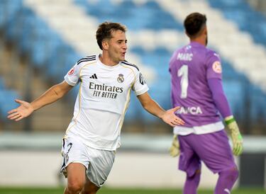 Cestero y Yáñez se lucen en el debut de Arbeloa