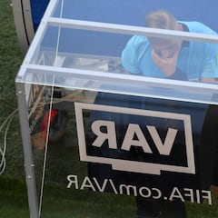 Los clubes de la Premier votan esta semana si introducir el VAR