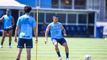 RS - FUTEBOL/ PRE-TEMPORADA GREMIO 2025 - ESPORTES - Jogadores do Gremio realizam treino fisico e técnico durante esta terca-feira, no CT Presidente Luiz Carvalho, na Pre-Temporada 2025. FOTO: LUCAS UEBEL/GREMIO FBPA