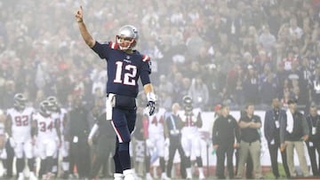 FOXBORO, MA - OCTOBER 22: Tom Brady #12 of the New England Patriots reacts during the third quarter of a game against the Atlanta Falcons at Gillette Stadium on October 22, 2017 in Foxboro, Massachusetts. Maddie Meyer/Getty Images/AFP
== FOR NEWSPAPERS, INTERNET, TELCOS & TELEVISION USE ONLY ==