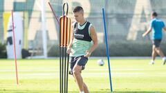 24/08/22 
ENTRENAMIENTO DEL VILLARREAL  FOYTH
 