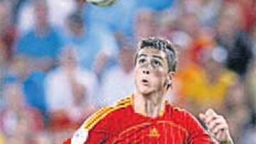 <b>EJEMPLO. </b>Torres es el referente de los chicos de cantera rojiblancos.