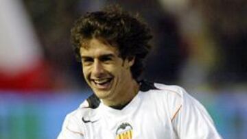 <B>DESCARTADO. </B>Aimar llegó lesionado del Valencia a la concentración de la albiceleste.