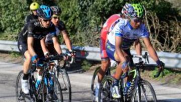 Nairo Quintana, con el maillot de mejor joven de la Tirreno-Adri&aacute;tico, encabeza el grupop de favoritos.